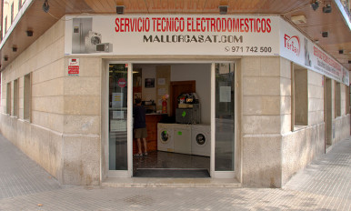 No Somos Servicio Técnico Oficial Vitrocerámicas Zanussi Mallorca